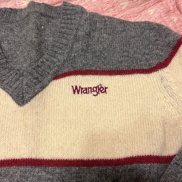 Wrangler sweater - Picture 2 of 3